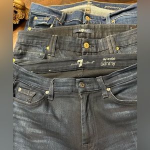 7 for all mankind - jeans - two are size 31 and one is size 31. Great condition